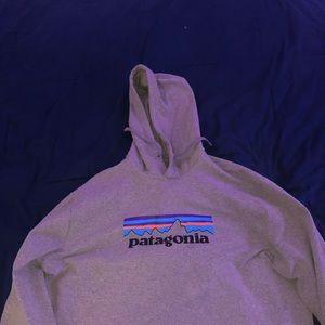 Men’s XXL patagonia hoodie gray